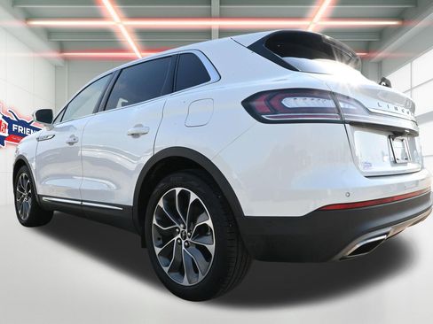 Used 2022 Lincoln Nautilus Reserve w/ Equipment Group 201A FWD image 2