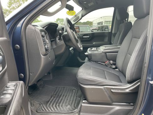 Used 2019 Chevrolet Silverado 1500 Custom w/ Custom Value Package image 34