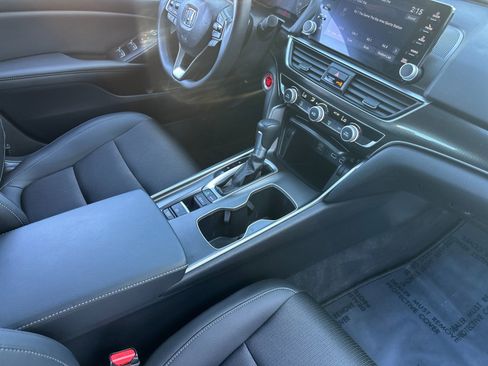 Used 2022 Honda Accord Sport image 15
