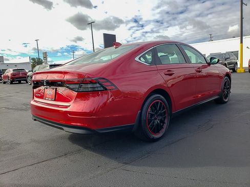 Used 2024 Honda Accord LX image 7