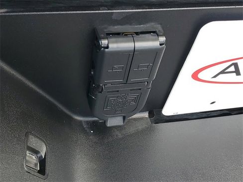 Certified 2022 GMC Sierra 1500 Denali w/ Denali Reserve Package image 6