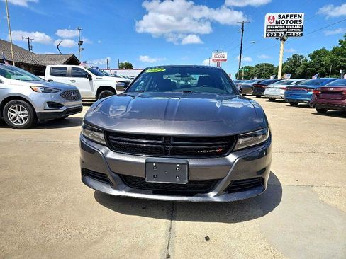 Used 2021 Dodge Charger SXT w/ Leather Interior Group image 9
