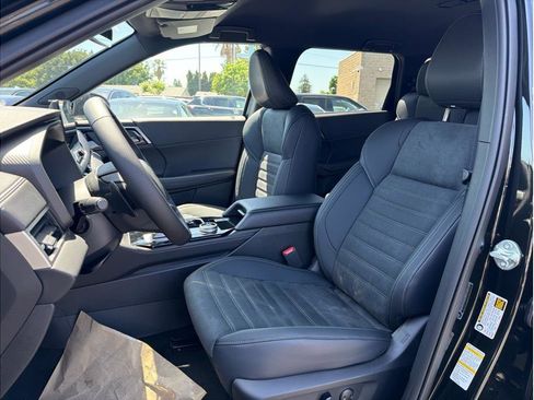 New 2026 Mitsubishi Outlander LE FWD image 17