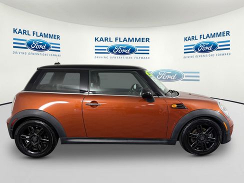 Used 2013 MINI Cooper Hardtop image 2