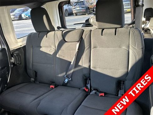 Certified 2019 Jeep Wrangler Unlimited Sport S image 23