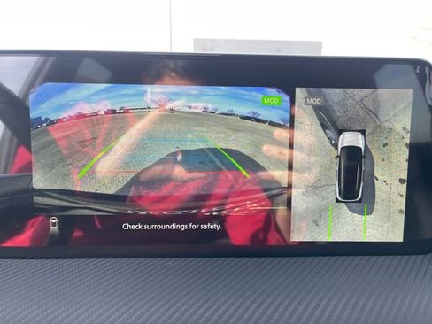 New 2025 Nissan Kicks SR w/ Illumination Package image 21