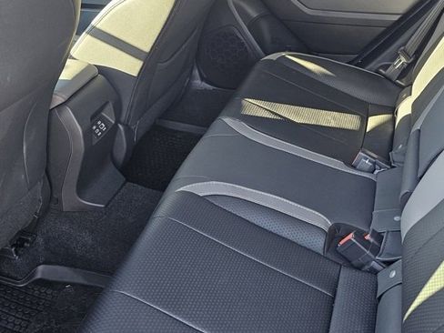 Used 2024 Subaru Crosstrek 2.5i Wilderness w/ Wilderness Package image 9