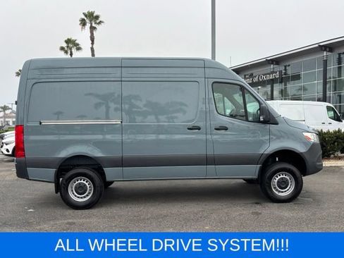 Used 2025 Mercedes-Benz Sprinter 2500 image 2