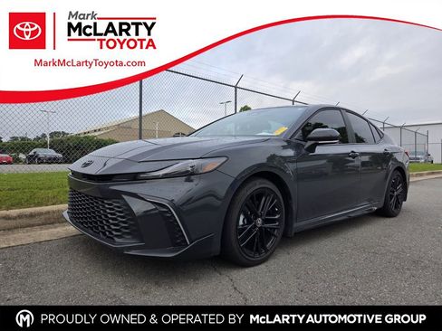 Used 2025 Toyota Camry SE w/ Multimedia Upgrade Package FWD image 1
