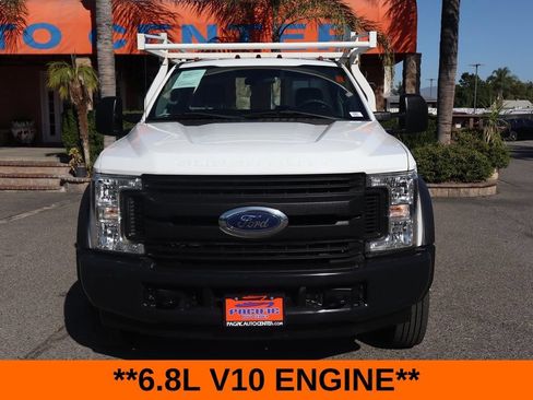 Used 2018 Ford F550 2WD Regular Cab Super Duty image 3