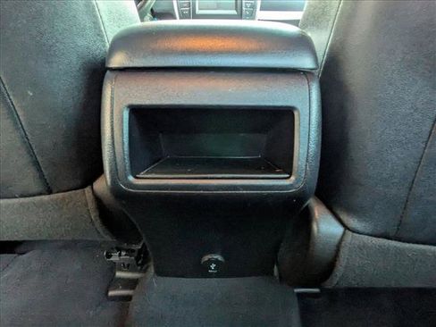 Used 2017 Toyota Camry SE image 15