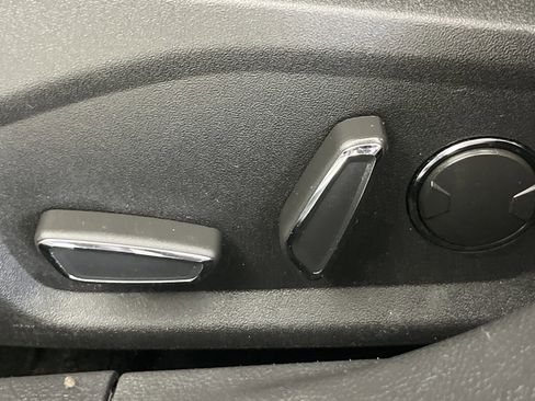 Used 2016 Ford Fusion SE w/ Equipment Group 202A image 25