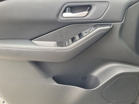 New 2026 Nissan Rogue SV image 15