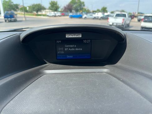Used 2018 Ford Escape SE FWD image 16
