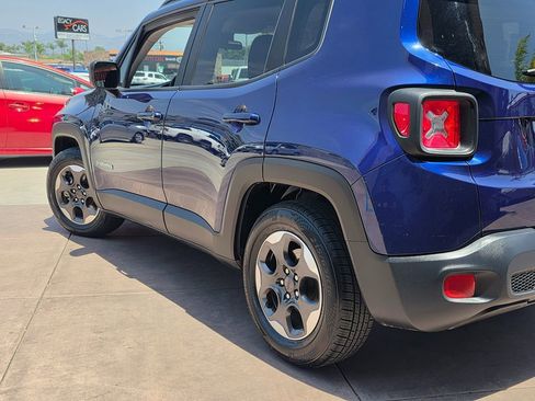 Used 2018 Jeep Renegade Sport w/ Power & Air Group image 11