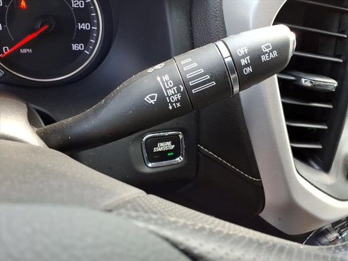 Certified 2023 GMC Acadia SLE image 16