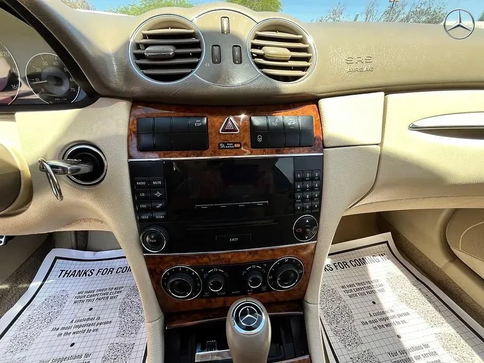Used 2006 Mercedes-Benz CLK 350 Coupe image 13