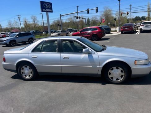 Used 2000 Cadillac Seville SLS w/ Convenience Pkg image 4