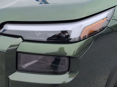 New 2026 Subaru Outback Limited image 9