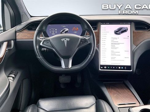 Used 2019 Tesla Model X 100D image 5