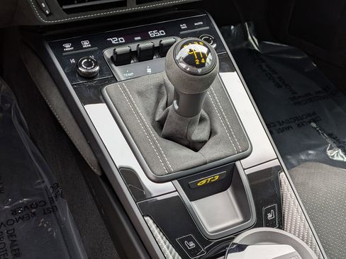 Certified 2026 Porsche 911 GT3 w/ Chrono Package RWD image 18