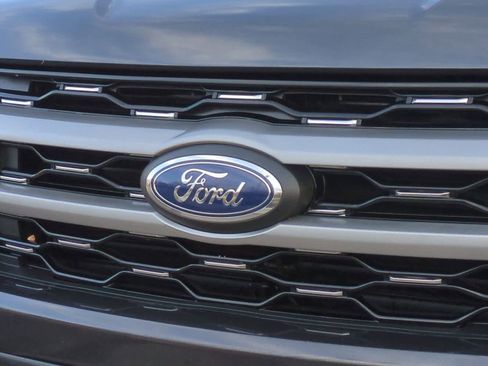 Used 2023 Ford Expedition Max Limited image 12