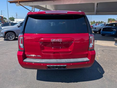 Used 2015 GMC Yukon XL SLT w/ Open Road Package AWD/4WD image 6