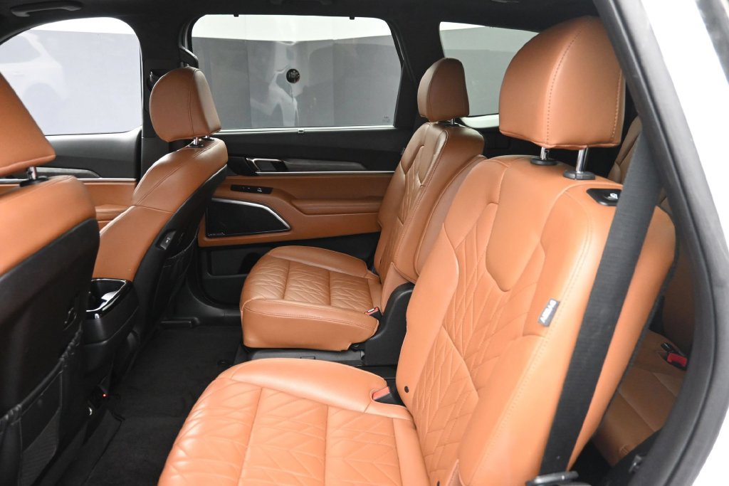 Used 2024 Kia Telluride SX Prestige X-Pro AWD/4WD image 12