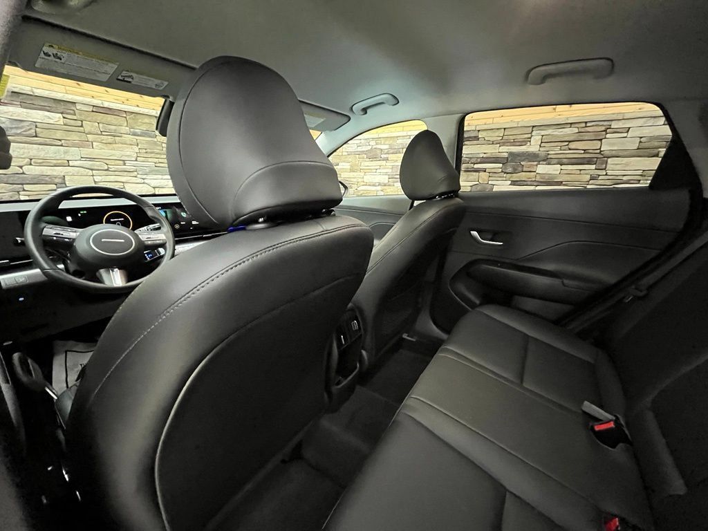 Used 2026 Hyundai Kona SEL Premium AWD/4WD image 42
