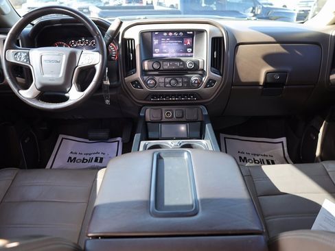 Used 2015 GMC Sierra 2500 Denali w/ Duramax Plus Package image 18