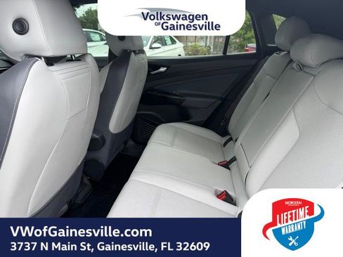 Certified 2022 Volkswagen ID.4 Pro S image 11