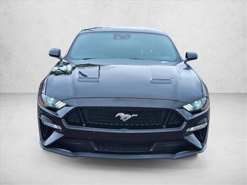 Used 2022 Ford Mustang GT RWD image 2
