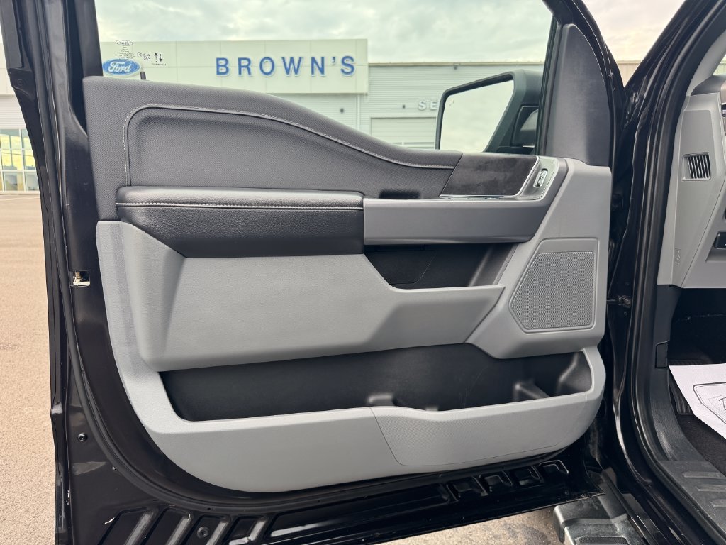 Used 2025 Ford F150 XLT w/ Equipment Group 301A Standard AWD/4WD image 18