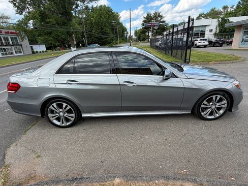 Used 2015 Mercedes-Benz E 350 4MATIC Sedan image 4