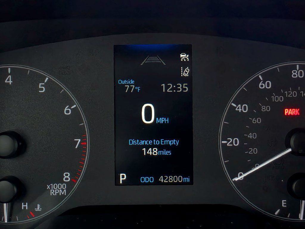 Used 2025 Toyota Corolla LE FWD image 20