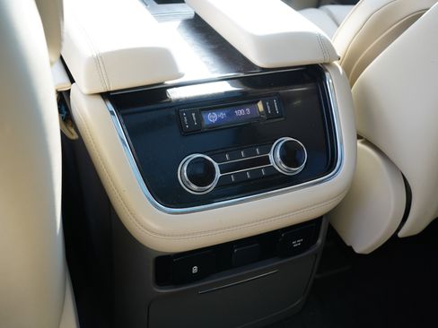 Used 2019 Lincoln Navigator Reserve w/ Cargo Package image 27