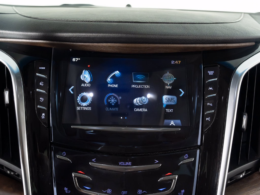 Used 2019 Cadillac Escalade Luxury AWD/4WD image 19