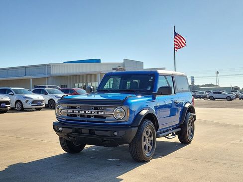 Used 2024 Ford Bronco Big Bend image 2