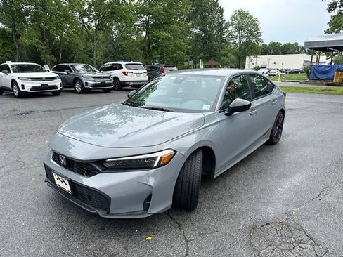 Used 2025 Honda Civic Sport image 2