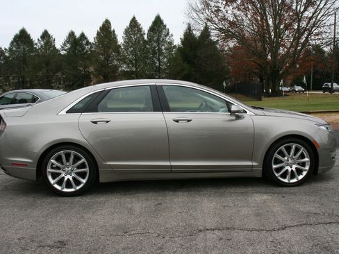 Used 2015 Lincoln MKZ AWD w/ Equipment Group 102A Reserve image 17