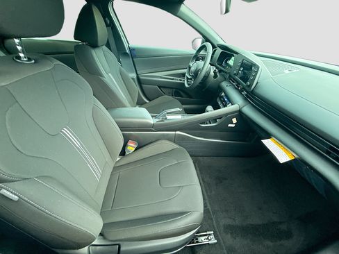 New 2026 Hyundai Elantra Sport FWD image 20