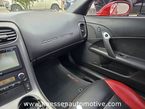 Used 2006 Chevrolet Corvette Z06 w/ Preferred Equipment Group image 33