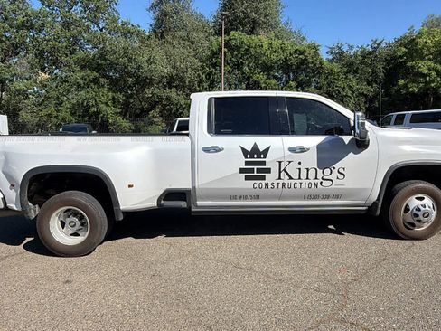 Used 2022 Chevrolet Silverado 3500 High Country w/ Safety Package II AWD/4WD image 4