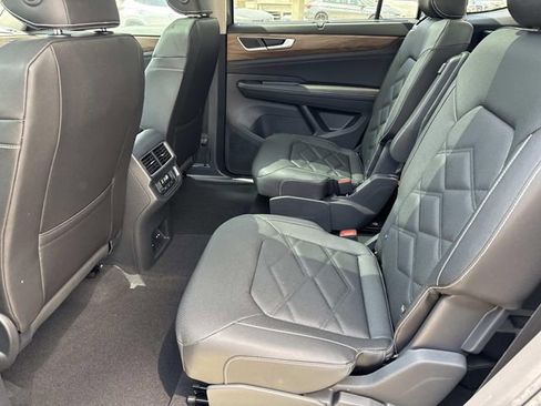 New 2026 Volkswagen Atlas SE FWD image 11
