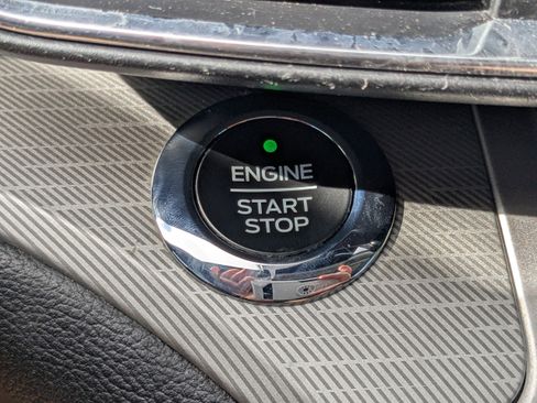 Used 2021 Ford Explorer XLT w/ Equipment Group 202A image 33