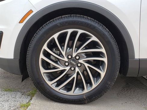 Used 2019 Lincoln Nautilus Reserve FWD image 27