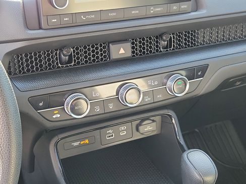 Used 2024 Honda CR-V EX image 26