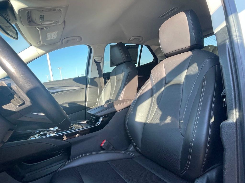 Used 2024 Buick Envision Preferred AWD/4WD image 18