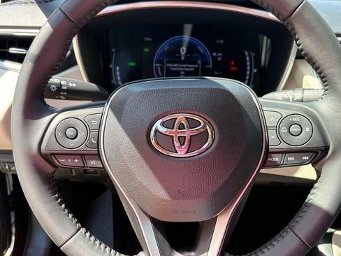 Used 2024 Toyota Corolla XLE FWD image 17