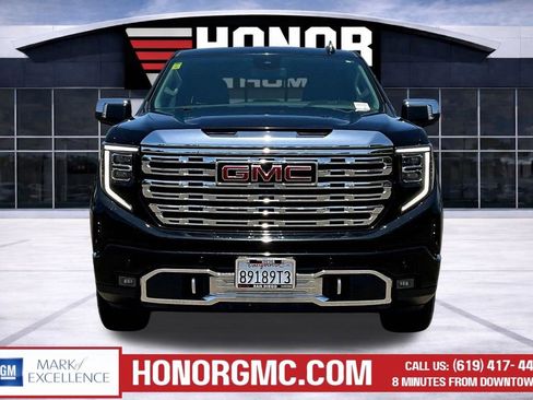 Used 2023 GMC Sierra 1500 Denali AWD/4WD image 2